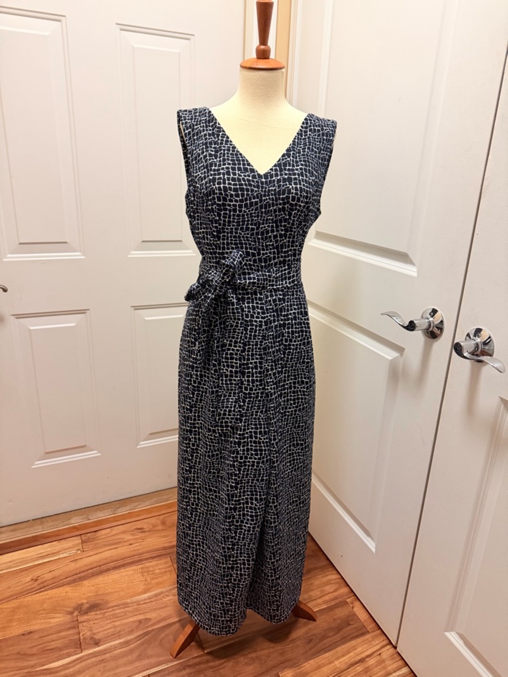 Calvin Klein Black & White V-Neck Sleeveless Maxi Dress